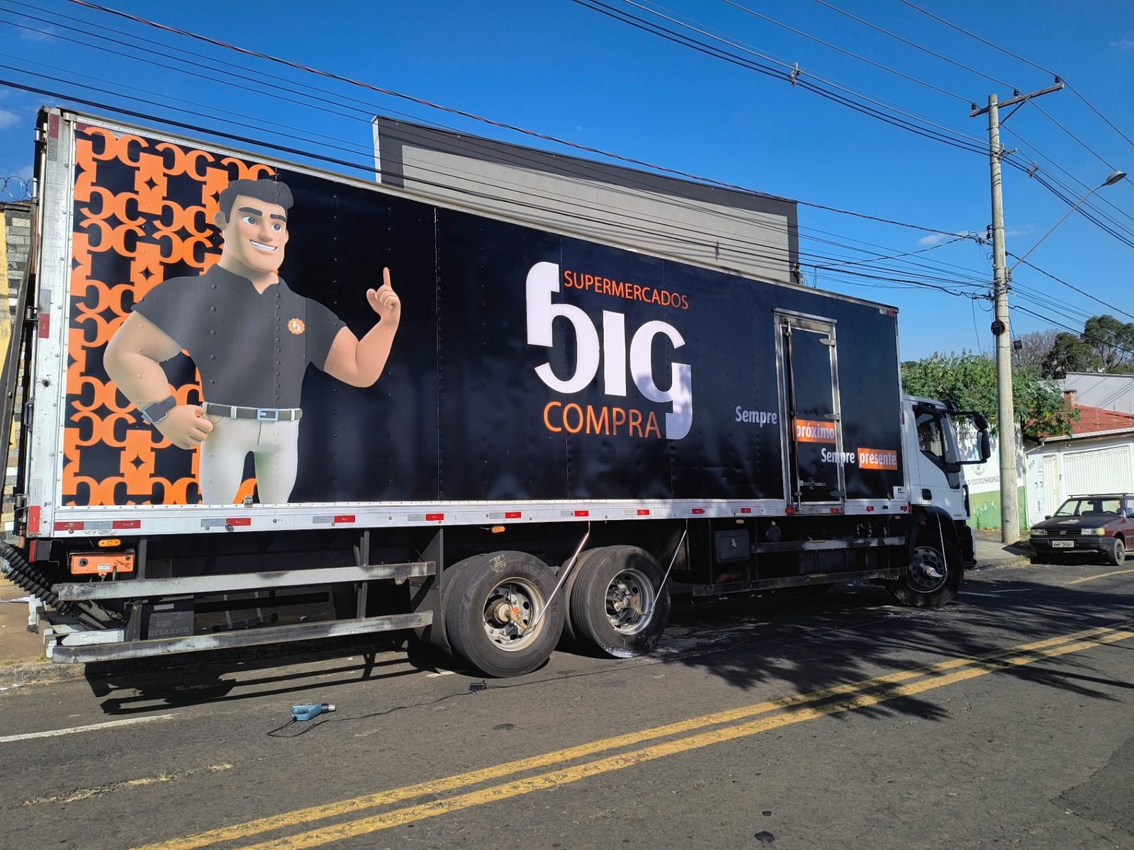 Frota Supermercados Big envelopada